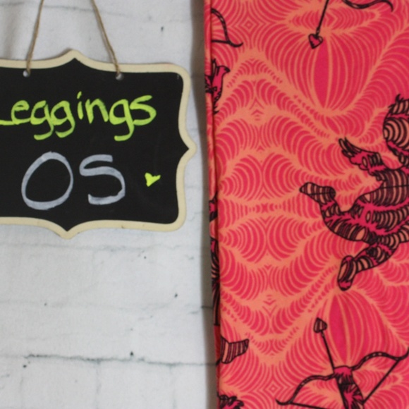 Lularoe Valentine's Day Leggings One Size OS NEW - Picture 1 of 1